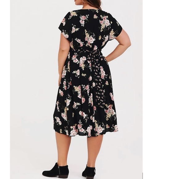 BLACK FLORAL MIXED PRINT BUTTON-DOWN MIDI DRESS - Picture 8 of 8